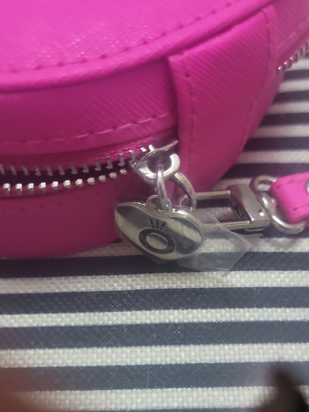 Pandora Heart Pink Material Jewlery Case Or Bag Bottom Comes Out Plenty Of Room - Picture 5 of 7